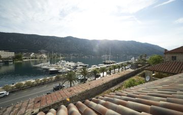 Luxury Hotel: HOTEL ASTORIA KOTOR