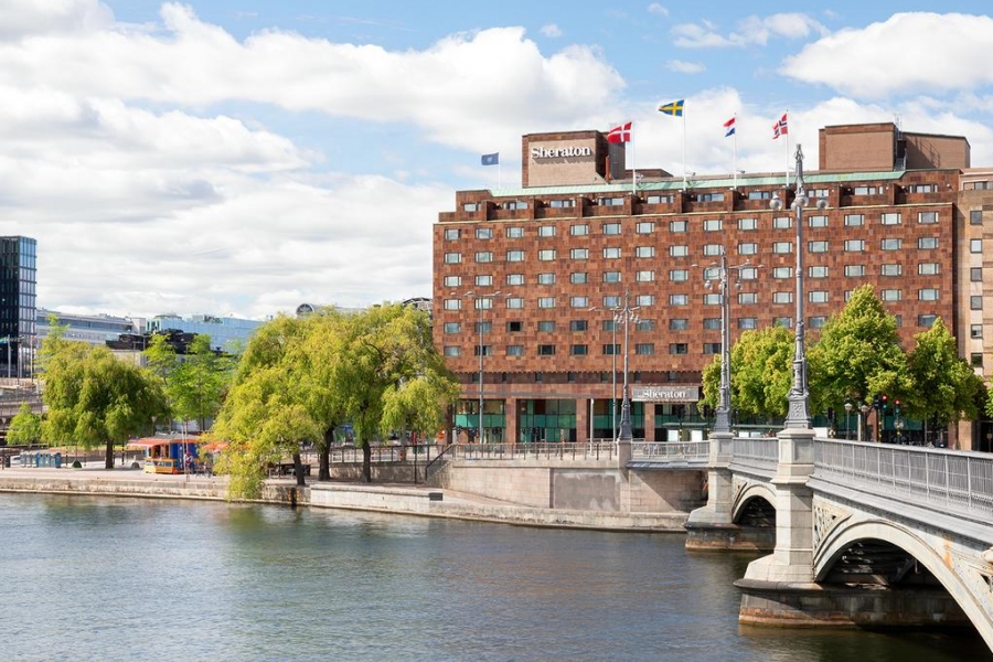 Luxury Hotel: Sheraton Stockholm Hotel