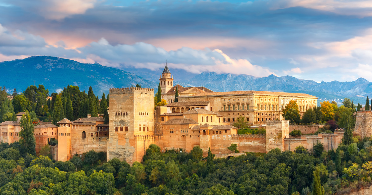 Luxury Hotel: ANDALUCIAN TRIUMVIRATE