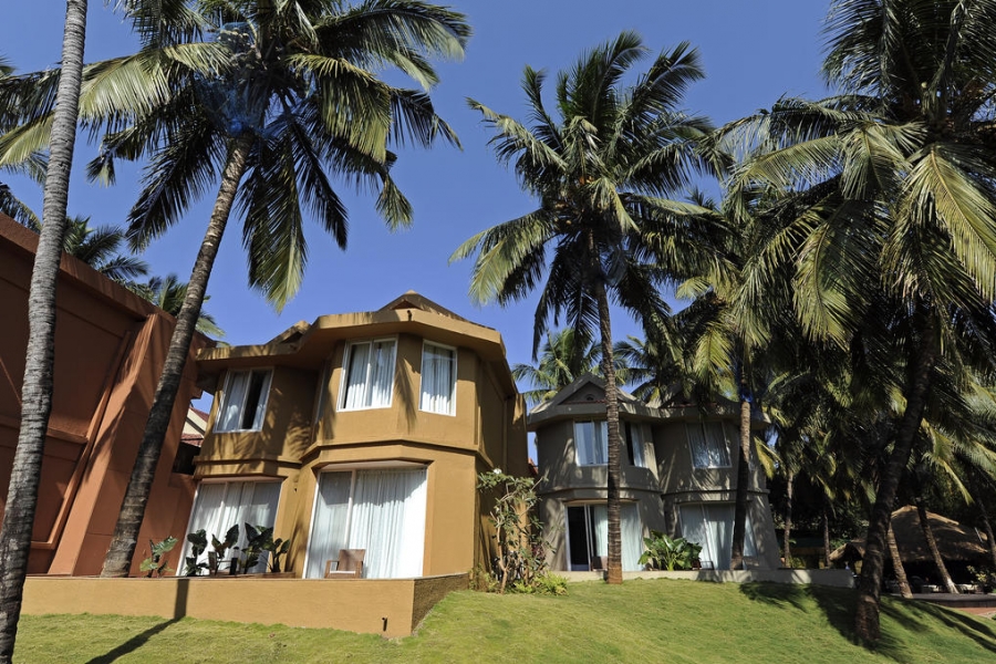 WHISPERING PALMS BEACH RESORT Luxury Hotels and Holidays Going Luxury