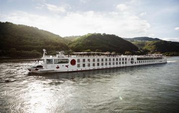 Luxury Hotel: NETHERLANDS & COLOGNE CRUISE & STAY