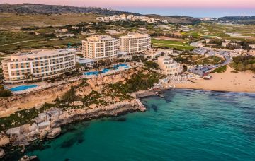 Luxury Hotel: RADISSON BLU RESORT & SPA GOLDEN SANDS MALTA